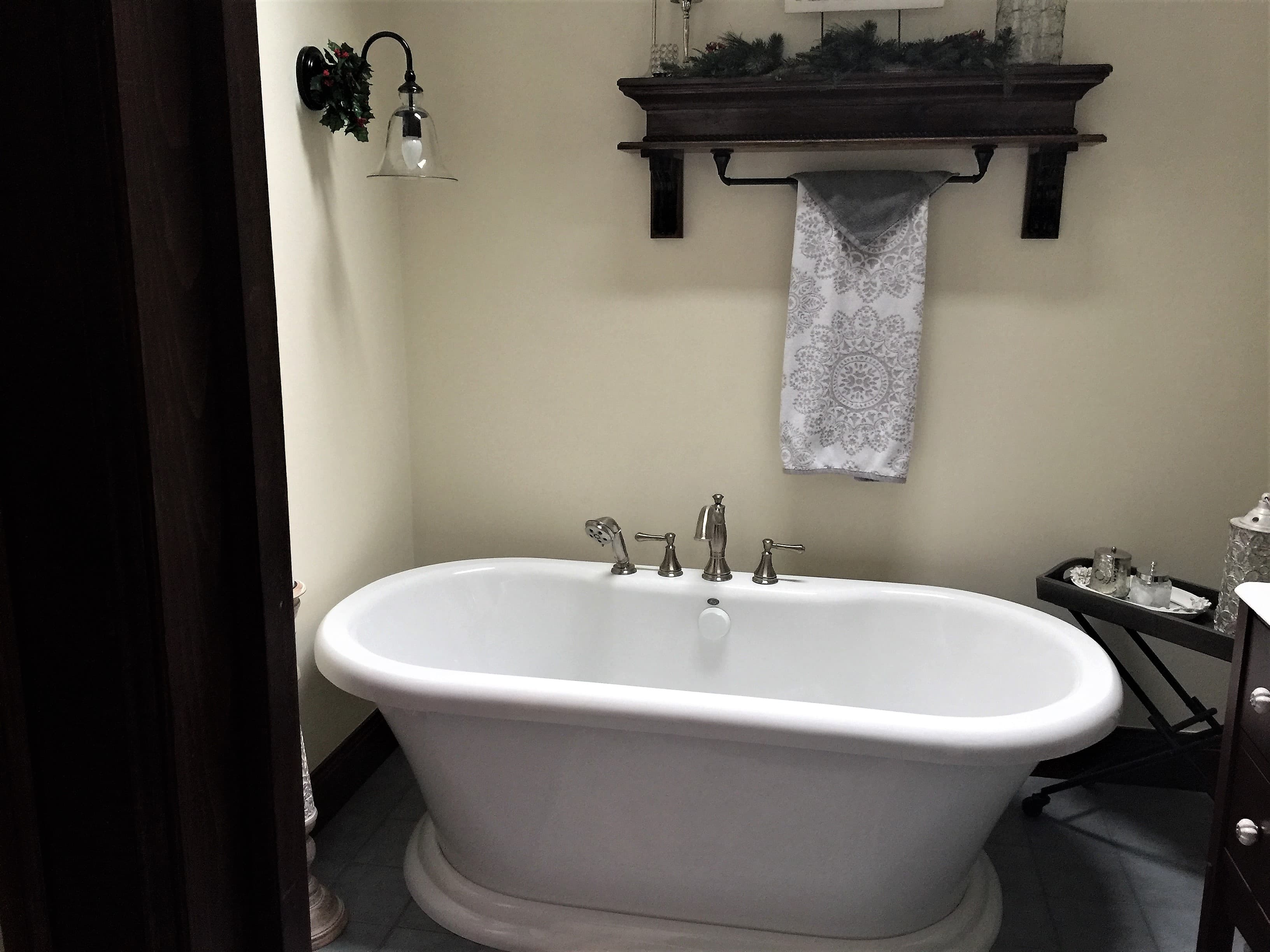 Casablanca Master Bathroom 2-person soaking tub